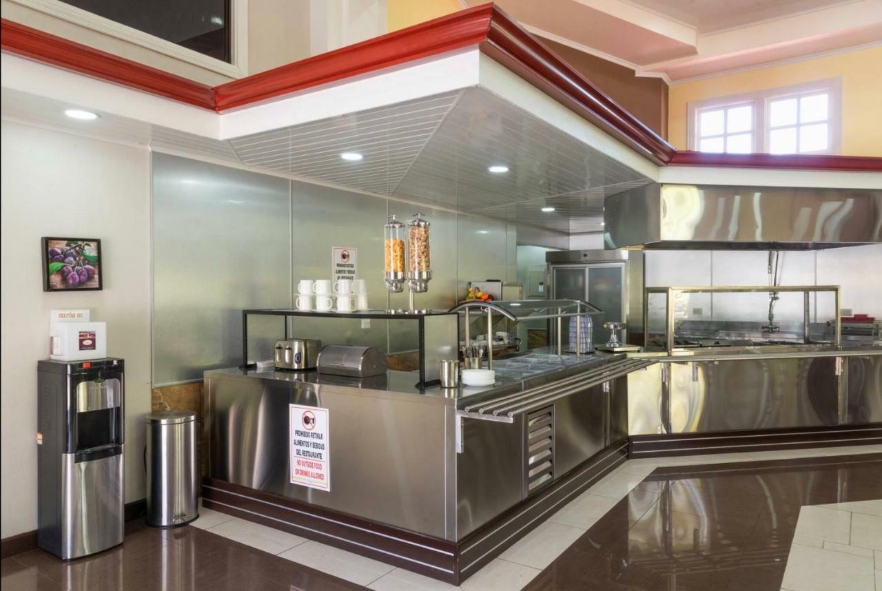 סן חוזה Prado Inn & Suites מראה חיצוני תמונה